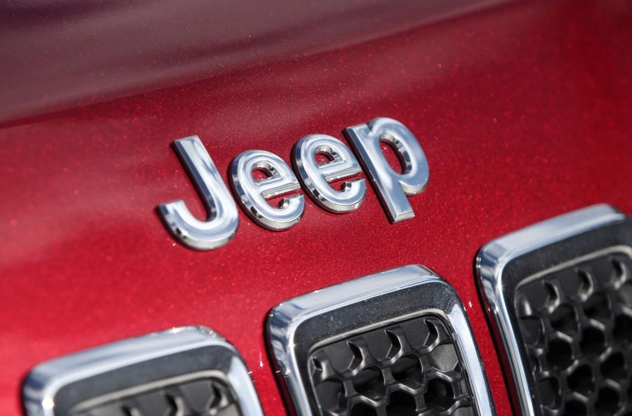 Логотип Jeep Cherokee Limited (KL) 2018 года  (AU) (фото 22 из 31)